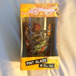 Ed Hardy 16 fl. oz. pint glass